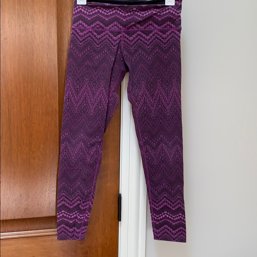 Patterned leggings